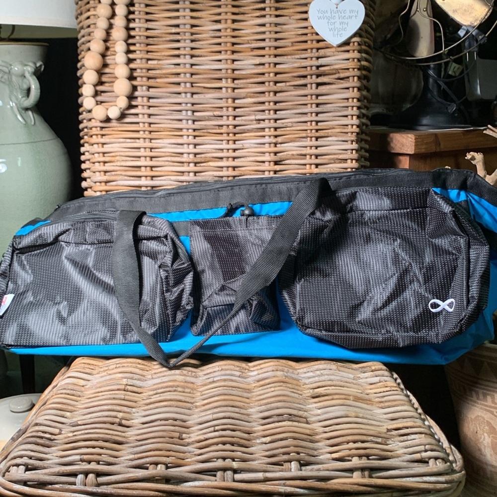 YOGA ADDICT Mat Bag